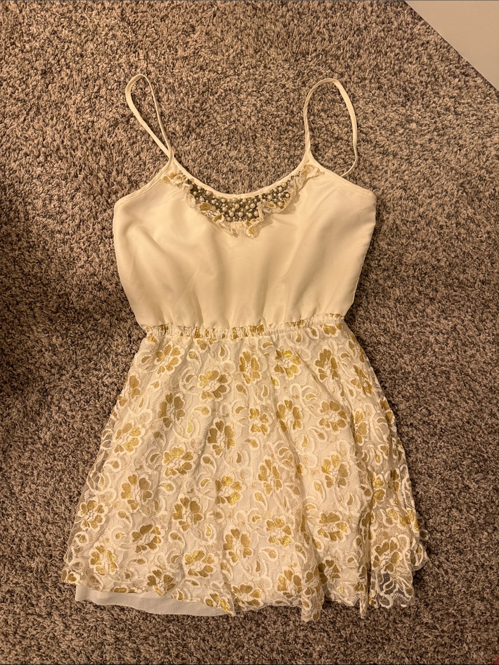 Gold & Cream mini dress w pearl, lace detail sz L